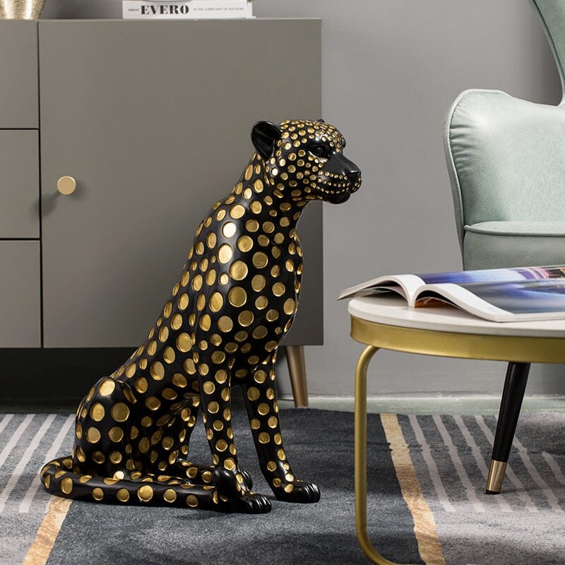 Wild Cat Figurine Decoration