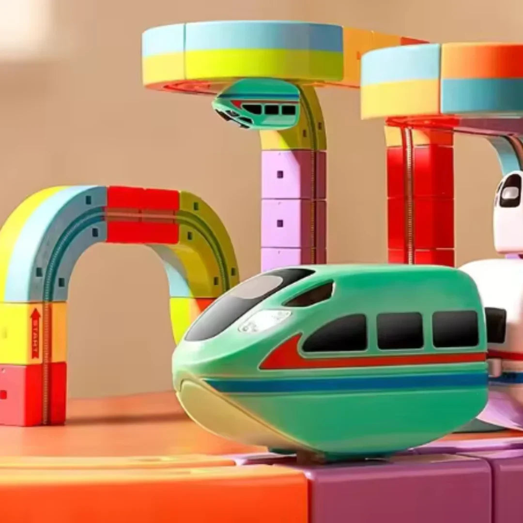Fun Magnetic Train Track Toy Set