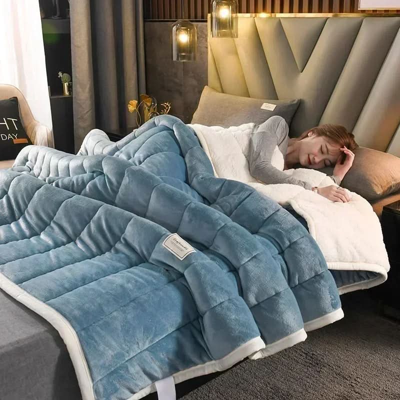 Cozy Fleece Blanket Warm Soft Throw for Winter Nights