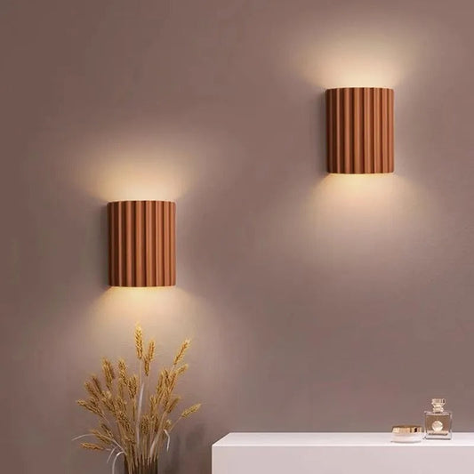 Contemporary Dimmable LED Wall Lamp - Luxicro