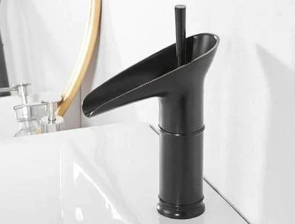 Stylish Bronze One Handle Bath Sink Faucet