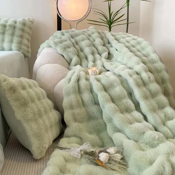 Cozy Plush Faux Fur Winter Blanket