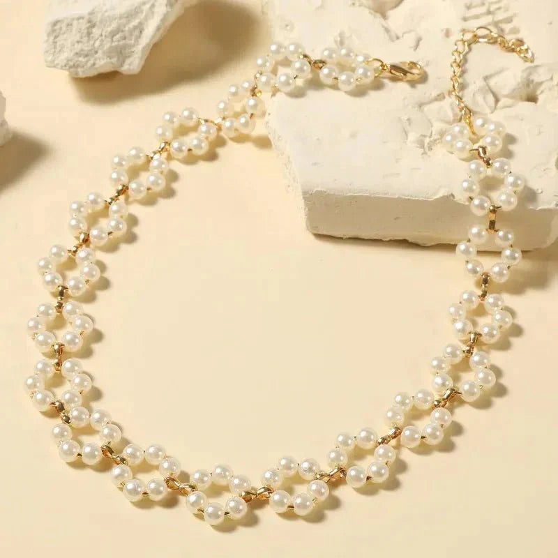 Dainty Floral Pendant Choker Necklace