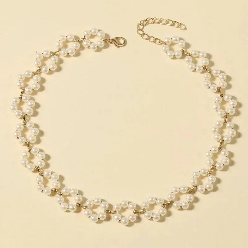 Dainty Floral Pendant Choker Necklace