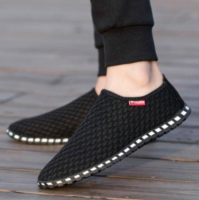 Breathable Lightweight Men's Sports Shoes