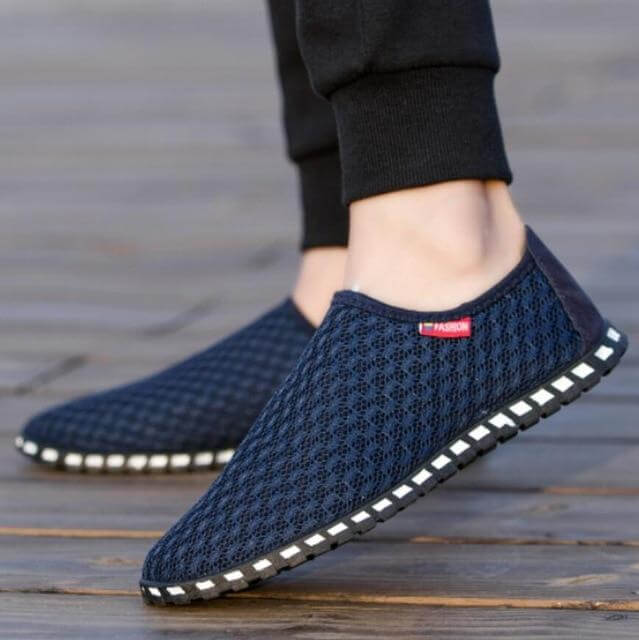 Breathable Lightweight Men's Sports Shoes