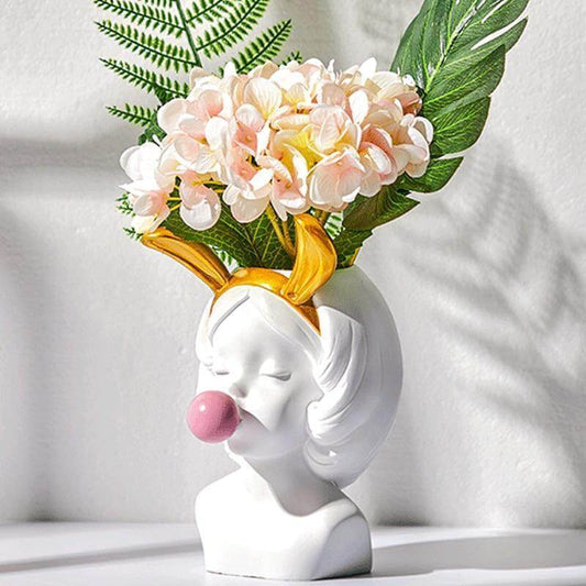 Decorative Nordic Lady Ceramic Vase - Luxicro