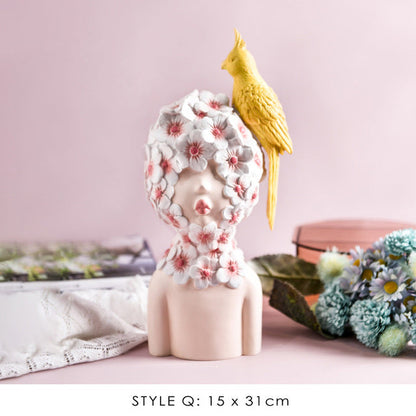 Beautiful Lady Statue Home Decor