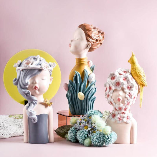 Beautiful Woman Figurine Decor Statue - Luxicro