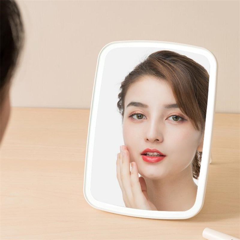 Portable Charging LED Beauty Mirror - Luxicro