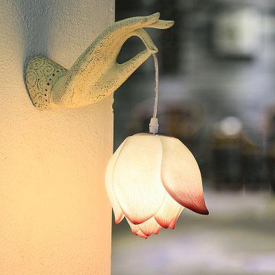 Classic Floral Panel Lamp