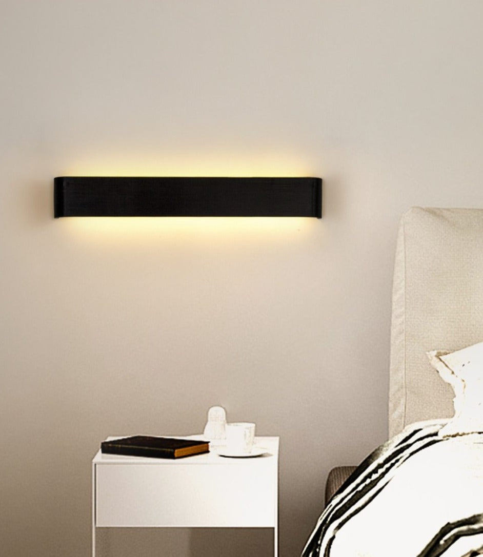 Sleek LED Wall Light - Contemporary Home Decor - Luxicro