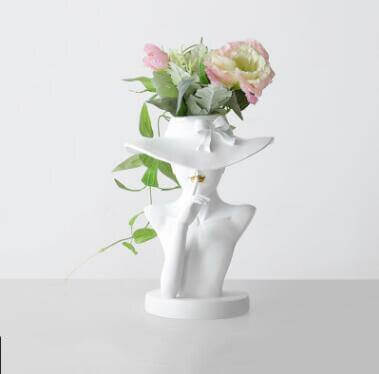 Elegant Women's Decorative Flower Vase