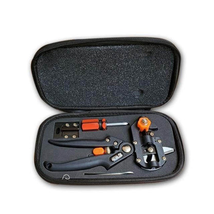 Versatile 3-in-1 Gardening Pruning Tool