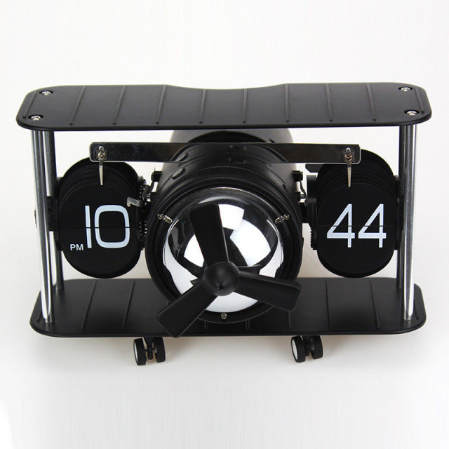 Retro Style Plane Desk Clock - Luxicro