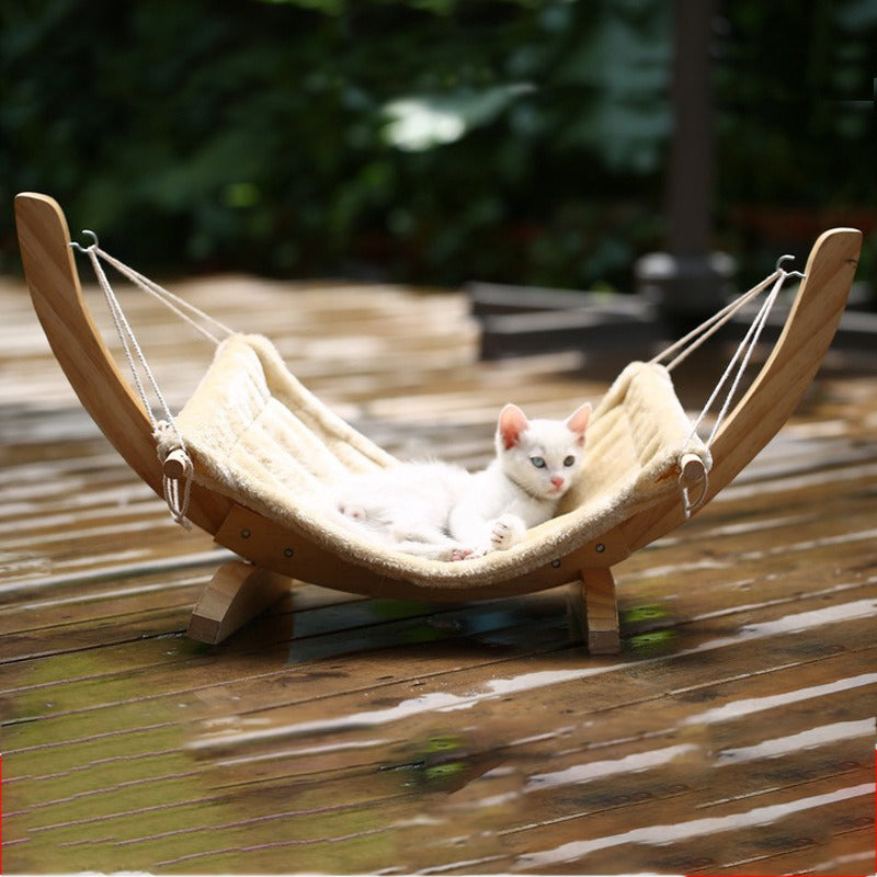 Cozy Natural Pet House
