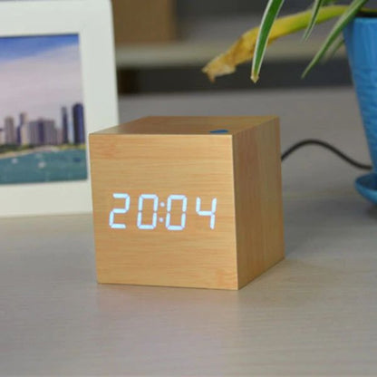 Simple Wood LED Desk Clock
