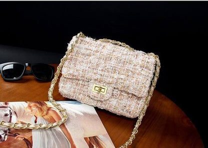 Fashionable Small Shoulder Handbag