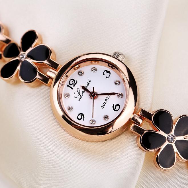 Beautiful Flower Pattern Women's Designer Watch
