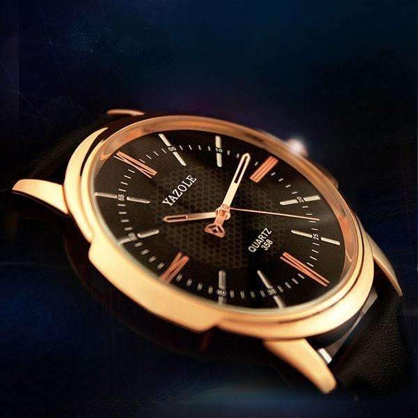 Stylish Men's Gold Quartz Watch