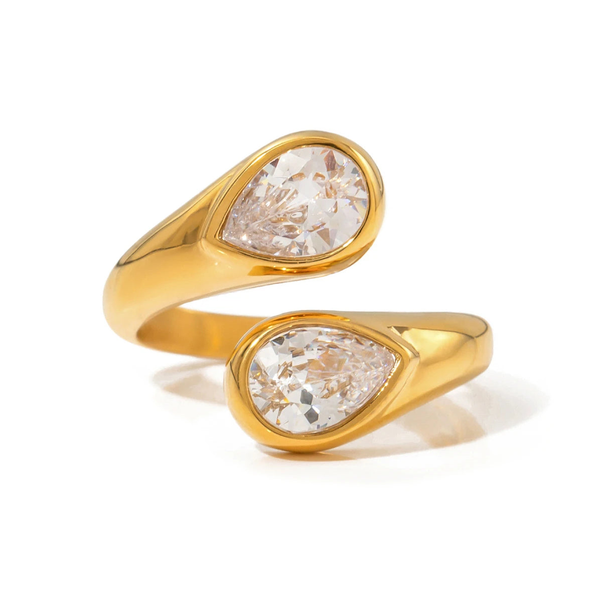 Luxurious Diamond Halo Engagement Ring - Luxicro
