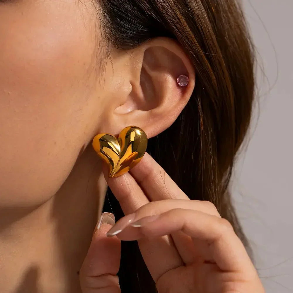 Lovely Red Heart Dangle Earrings - Luxicro