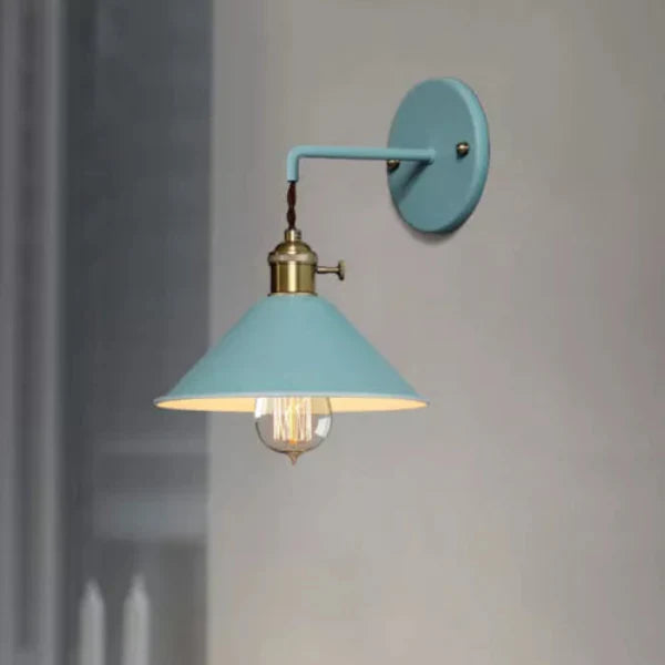 Classic Metal Cone Table Lamp
