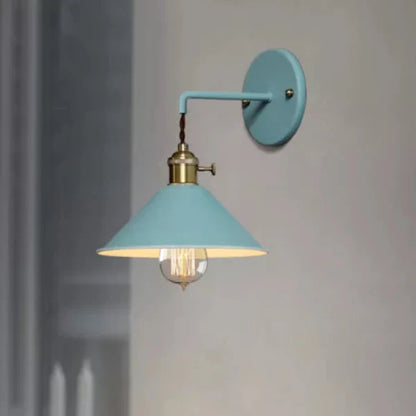 Classic Metal Cone Table Lamp