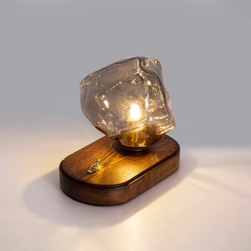 Automatic LED Table Light - Luxicro