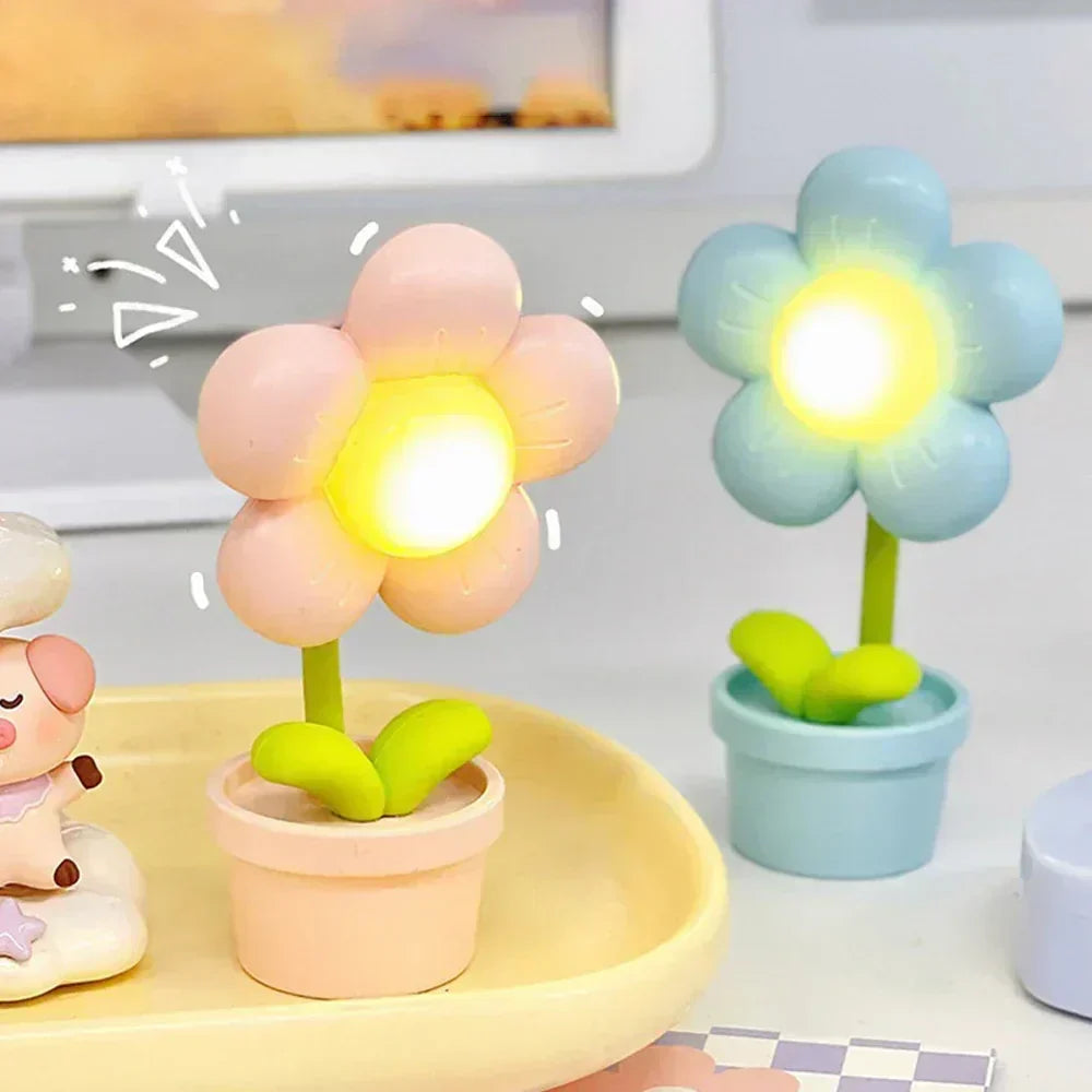 Small Flower Relaxing Table Lamp