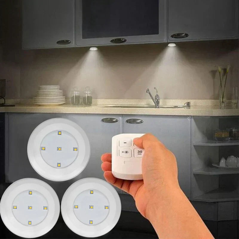 Energy Efficient Desk Lamp with Automatic Shut Off