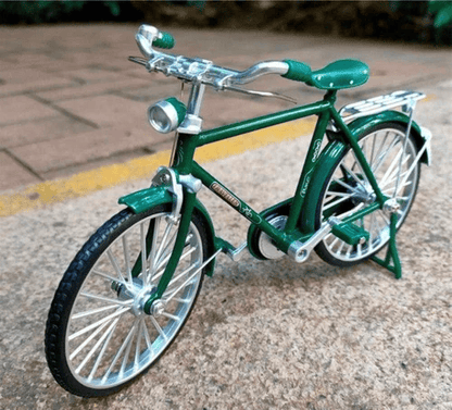 Small Scale Model Bike Set