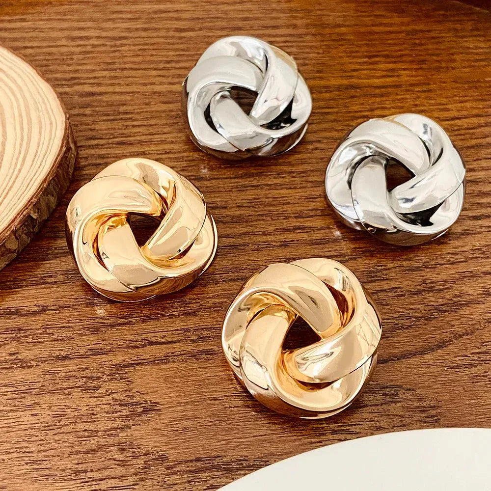 Trendy Swirl Hanging Earrings
