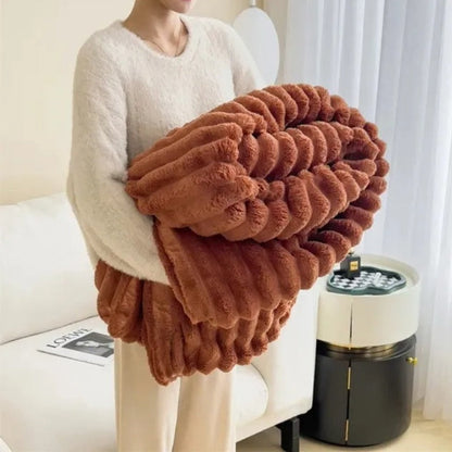 Cozy Plush Throw Blanket – Soft Warm Blanket for Home