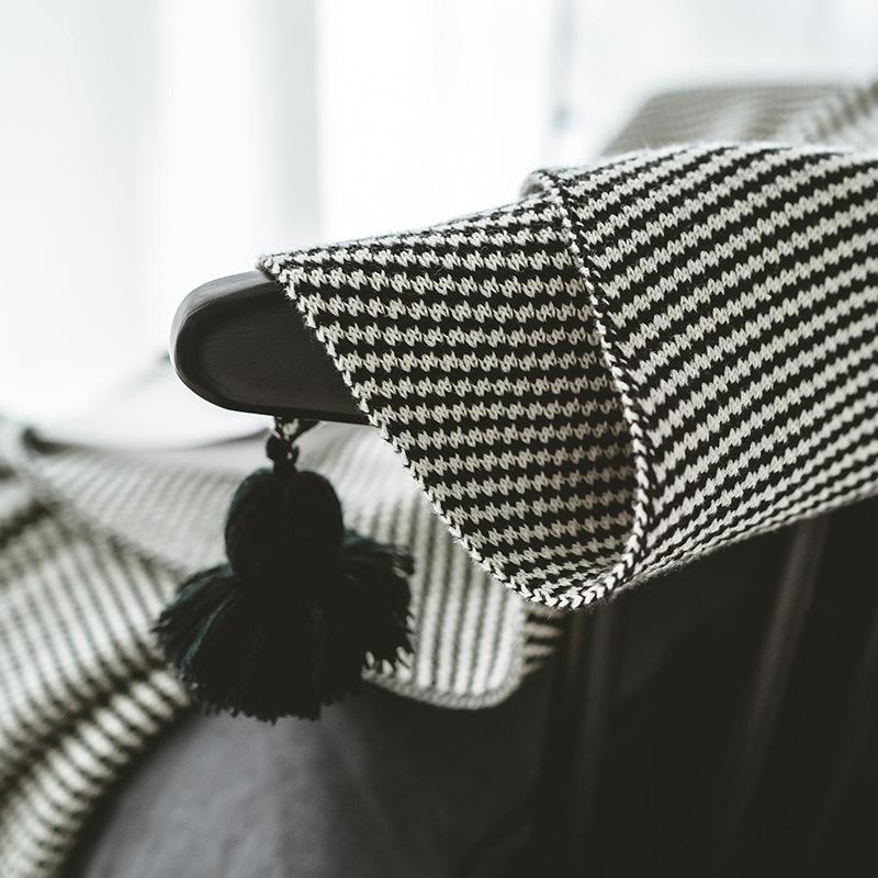 Cozy New York City Plush Throw Blanket