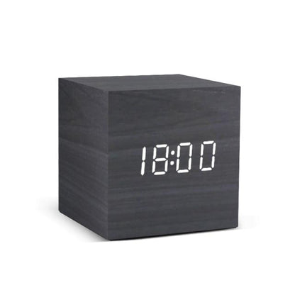 Simple LED Digital Alarm Clock - Luxicro