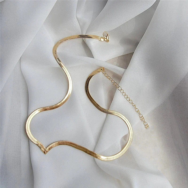 Delicate Silver Bar Chain Necklace