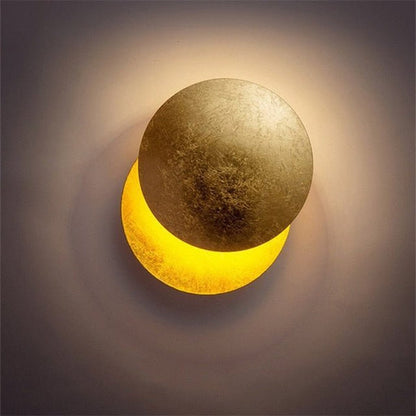 Beautiful Moonlit LED Wall Lamp