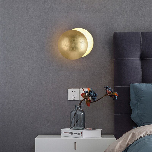 Beautiful Moonlit LED Wall Lamp