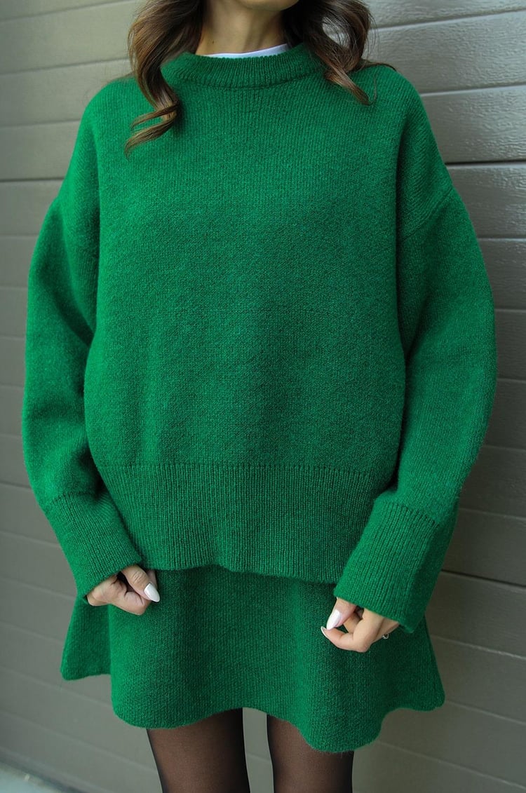 Cozy Chic Women's Sweater Skirt Outfit