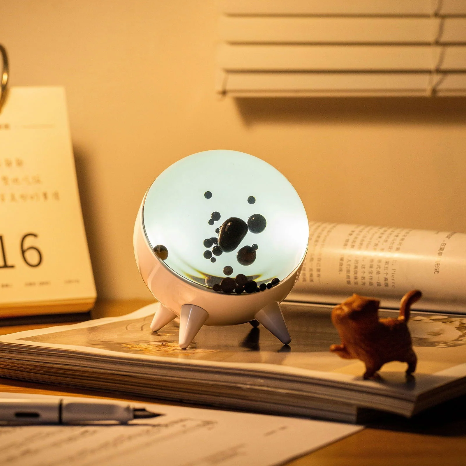 Colorful Floating LED Light Lamp - Luxicro